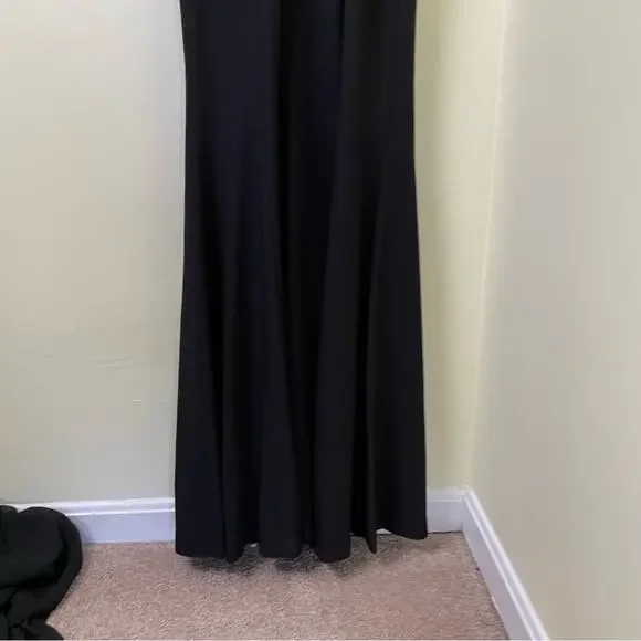 Black Halo Eve Wren V-Neck Peplum Gown in Black SIZE 4 - Picture 11 of 14